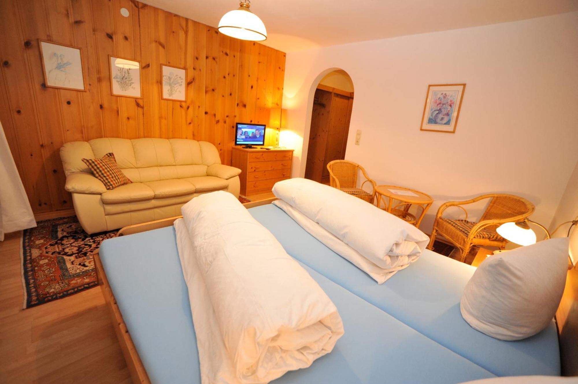 Chesa Platina Bed & Breakfast Schruns Rom bilde
