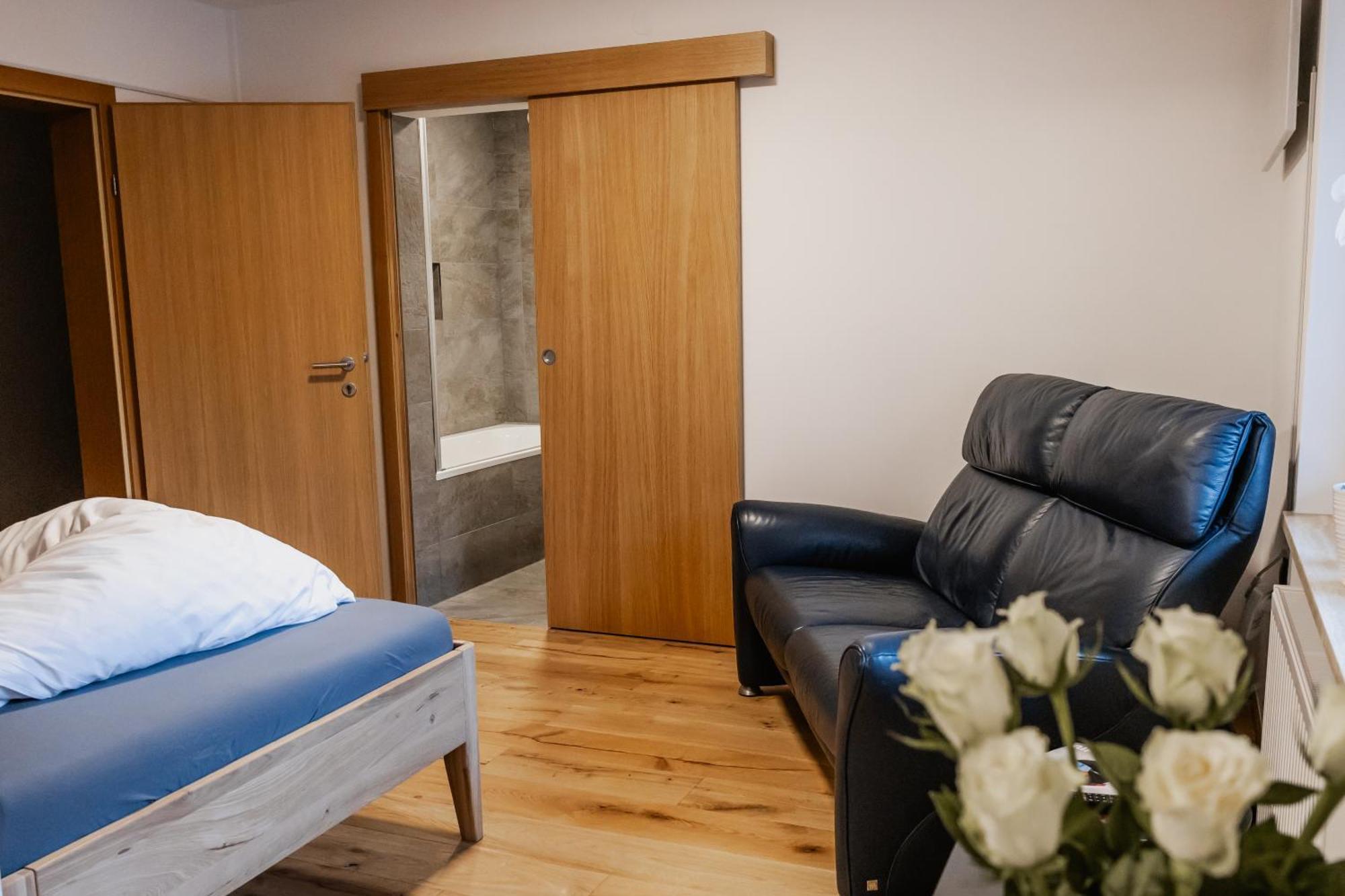 Chesa Platina Bed & Breakfast Schruns Eksteriør bilde